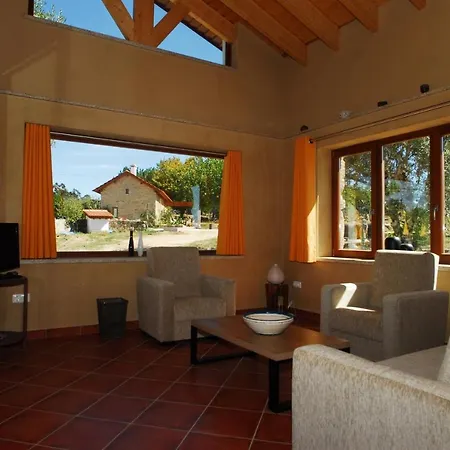 לינה וארוחת בוקר Quinta Vale Porcacho 4*