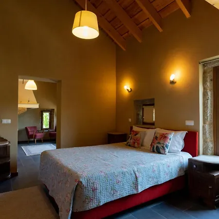 Quinta Vale Porcacho Bed & Breakfast Tábua