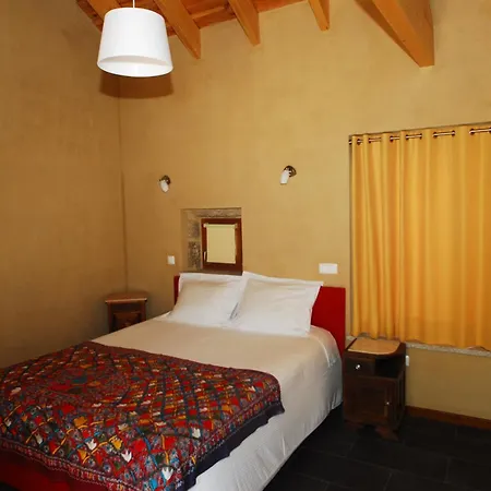 Quinta Vale Porcacho Bed & Breakfast Tábua