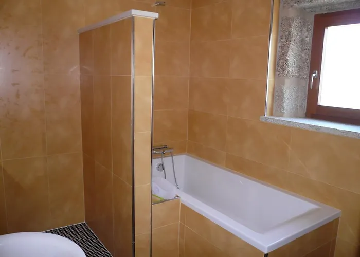לינה וארוחת בוקר Quinta Vale Porcacho 4*