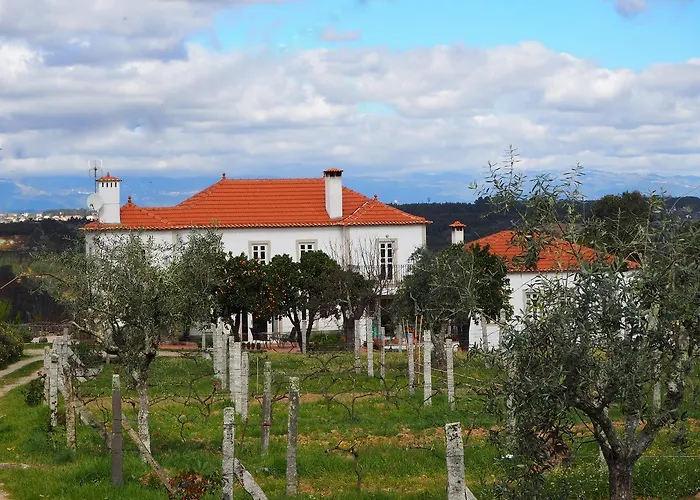 לינה וארוחת בוקר Quinta Vale Porcacho 4*